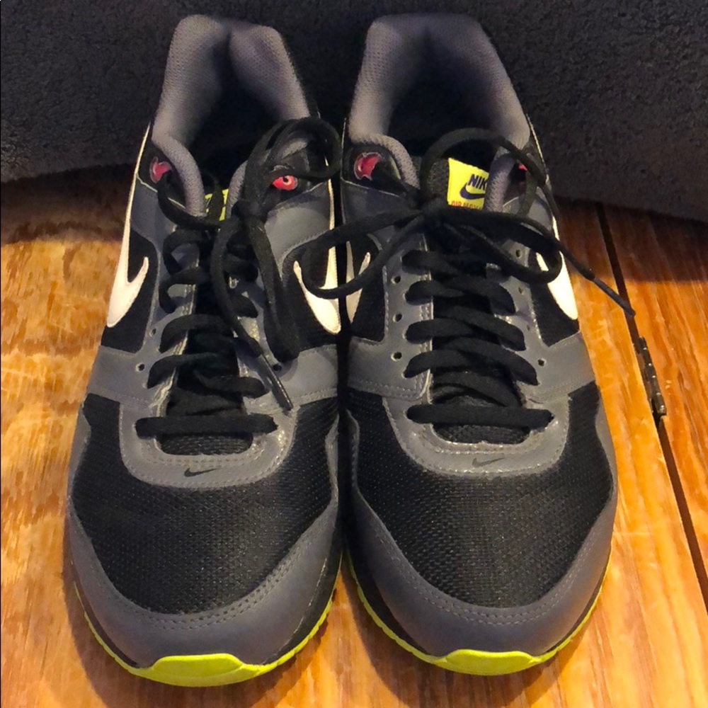 Women’s Nike airmax